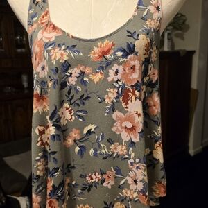 American Eagle Outfitters Floral Tank Top - Gray and Pink